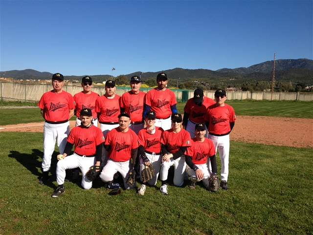 Gruppo dei Tuoni prima della partita con i Tigers Cagliari.